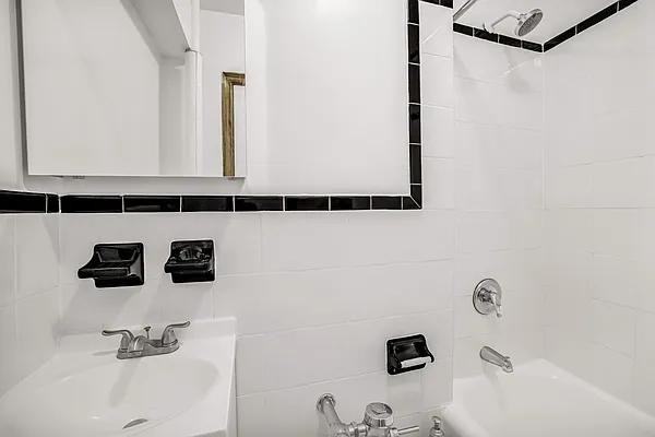 W 23rd St #1118 - Photo 4 of 20