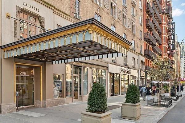 W 23rd St #1118 - Photo 7 of 20