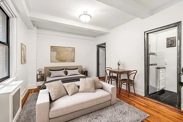 W 23rd St #707 - Photo 3 of 19