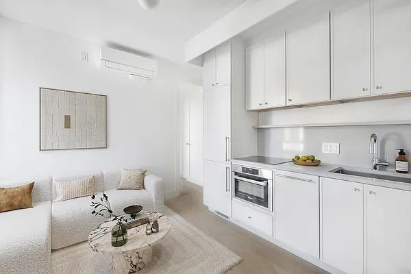 Thompson St #43 - Photo 2 of 20