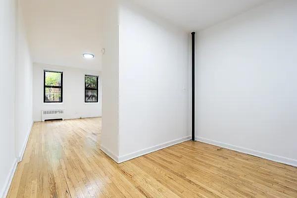 E 5th St #4E - Photo 5 of 20