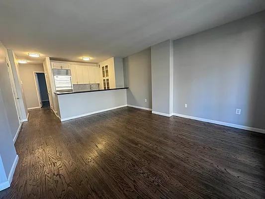 W 23rd St #7A - Photo 2 of 20