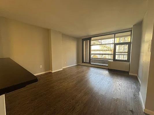 W 23rd St #7A - Photo 5 of 20