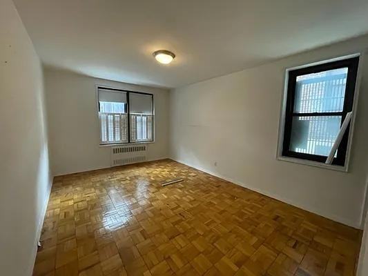 Bank St #1A - Photo 4 of 14