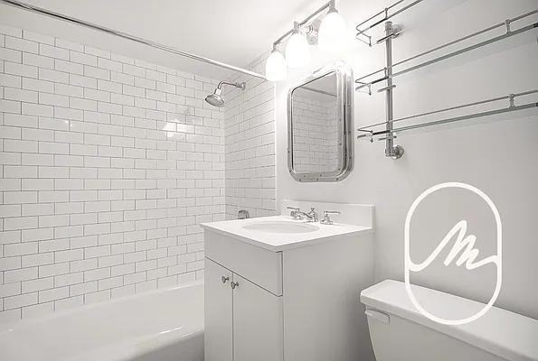 W 16th St #4D - Photo 4 of 6