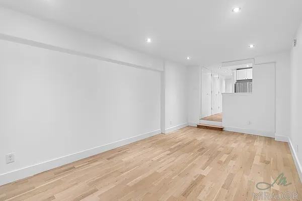 W 16th St #2H - Photo 4 of 13