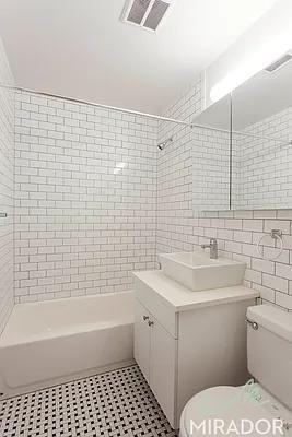 E 20th St #7E - Photo 2 of 18