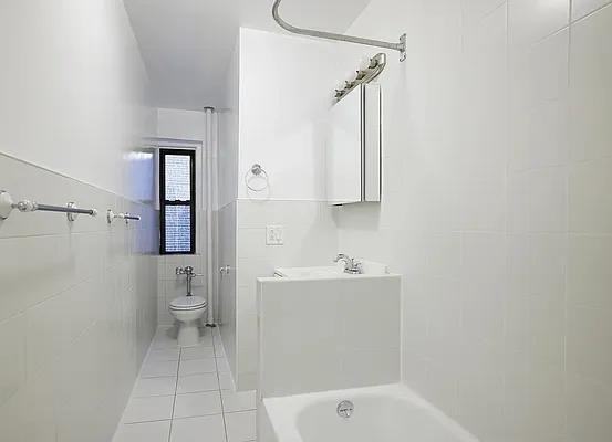 University Pl #4C - Photo 3 of 17