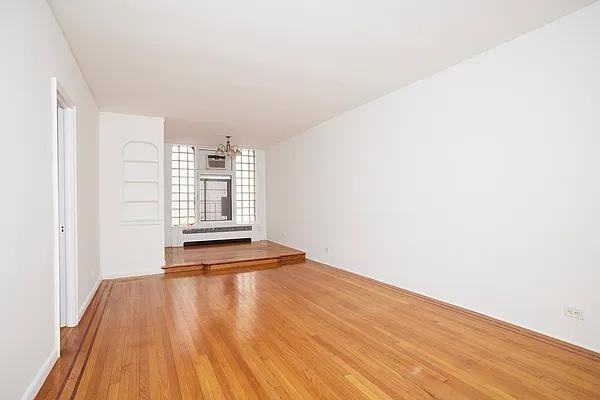 University Pl #4C - Photo 6 of 17