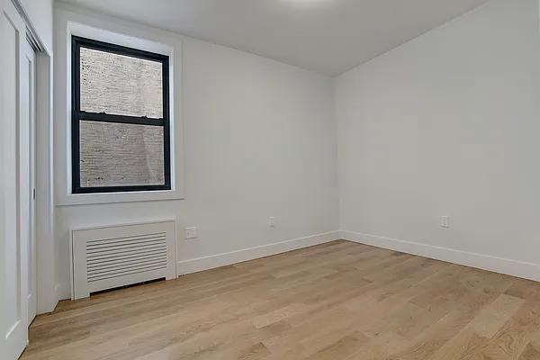 E 3rd St #4H - Photo 6 of 8