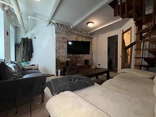 E 2nd St #6 - Photo 4 of 20