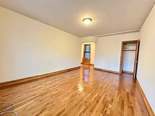 W 21st St #6B - Photo 2 of 13