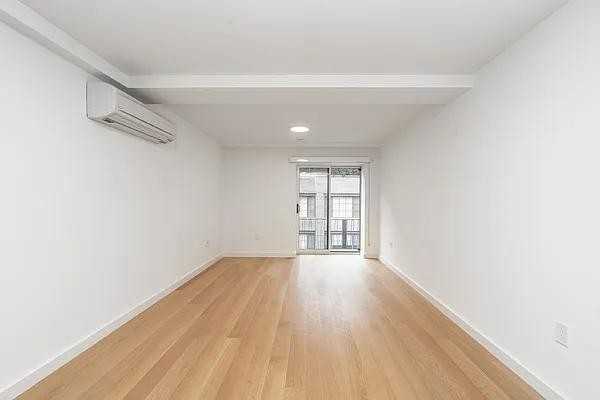 E 22nd St #5M - Photo 4 of 11