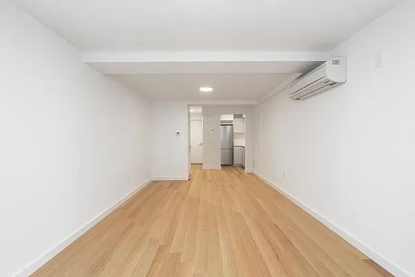 E 22nd St #5M - Photo 5 of 11