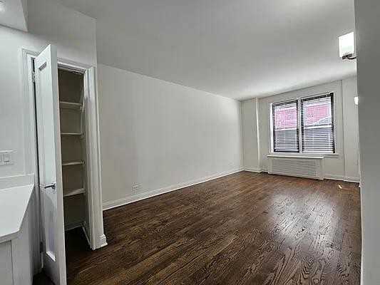 W 22nd St #1C - Photo 4 of 11