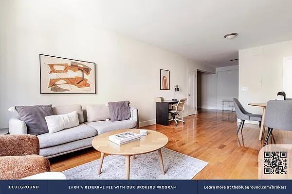 W 15th St #4K - Photo 4 of 20