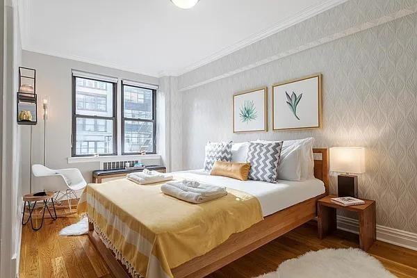 W 15th St #004F - Photo 4 of 12