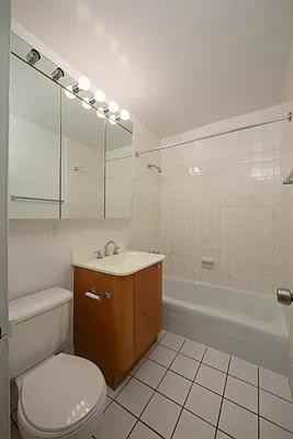 W 15th St #419 - Photo 5 of 15