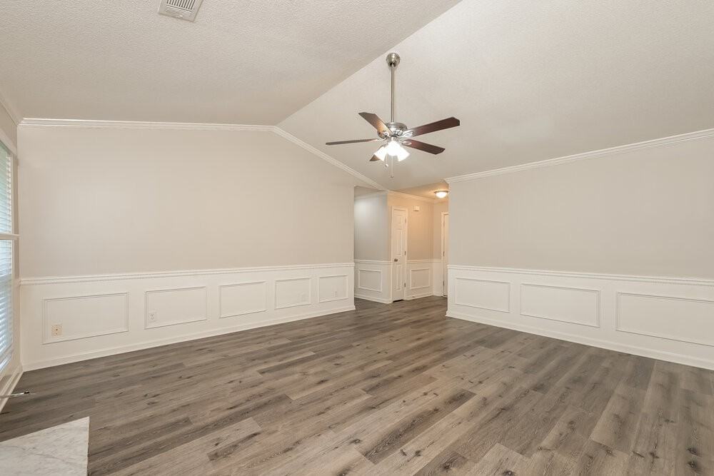 422 Shoal Cir - Photo 4 of 16