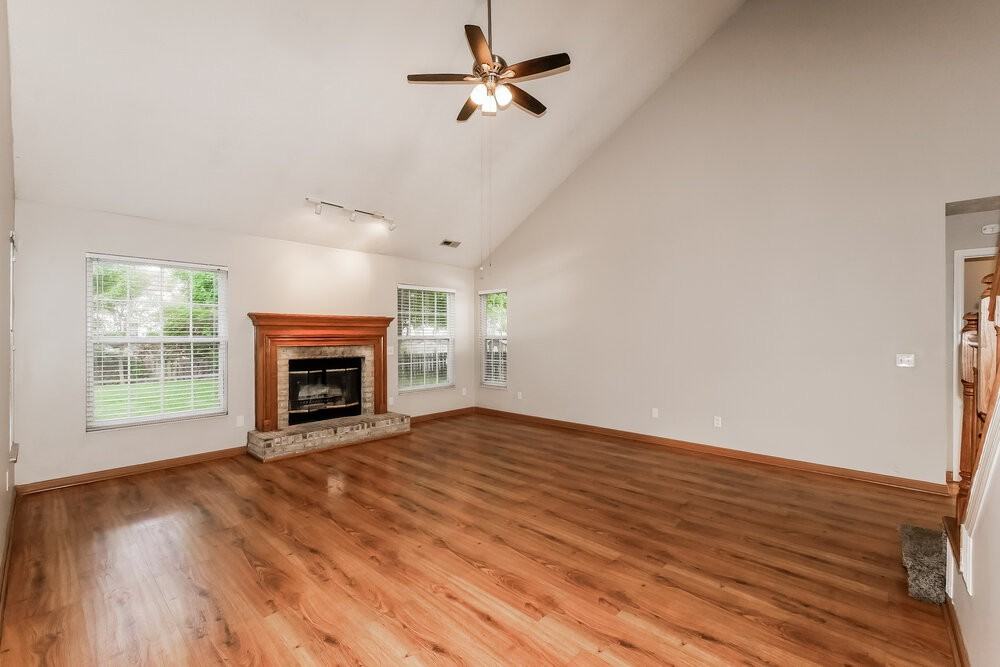 401 Creekstone Dr - Photo 6 of 17