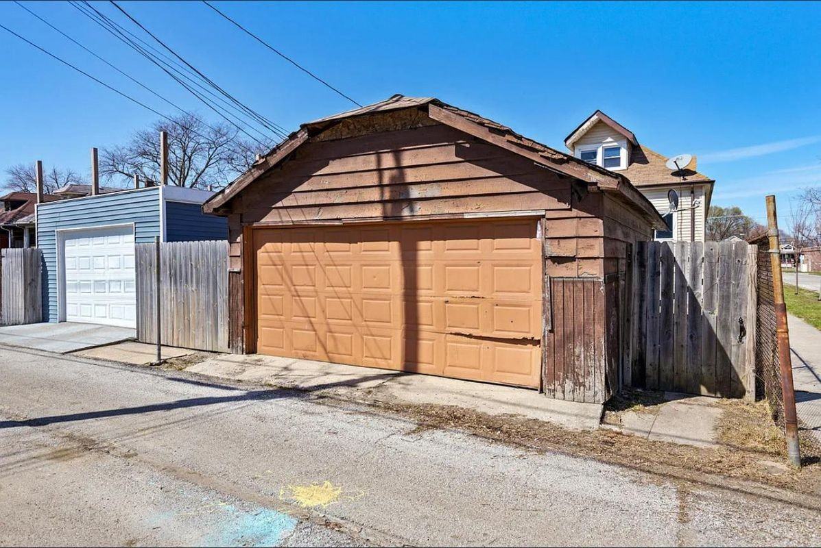 1301 W 71st Pl - Photo 2 of 26