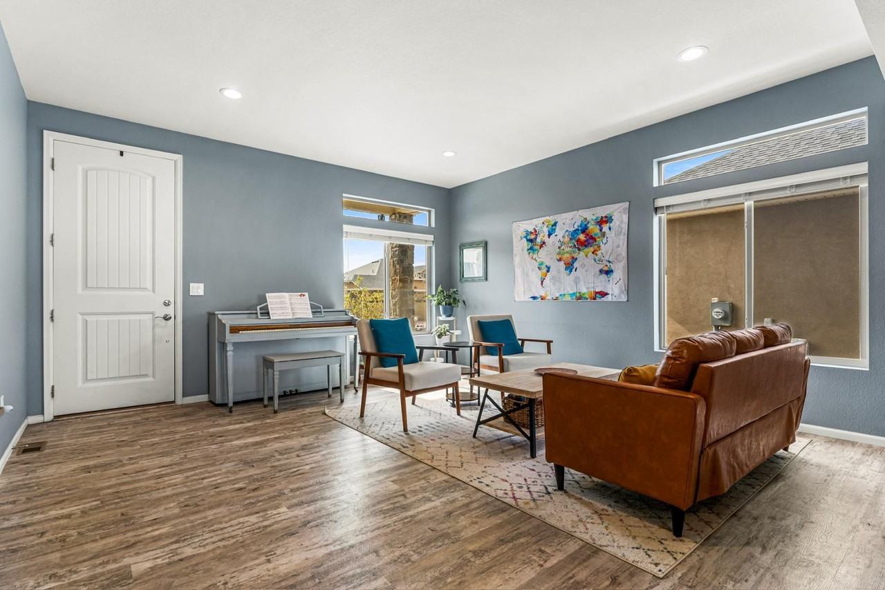 5926 Carrick Ln - Photo 3 of 35