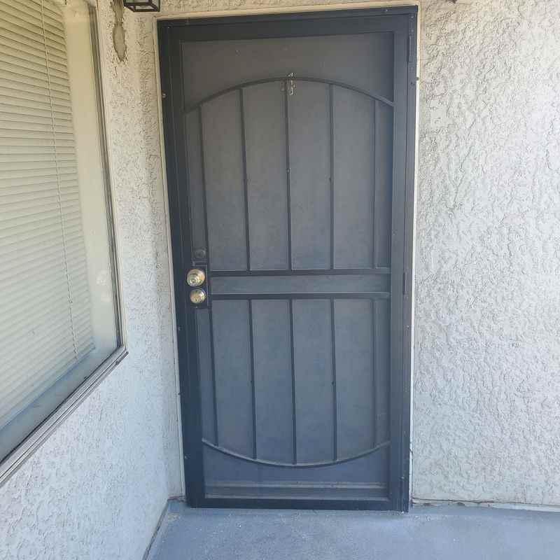 1178 Francisco Ave - Photo 2 of 8