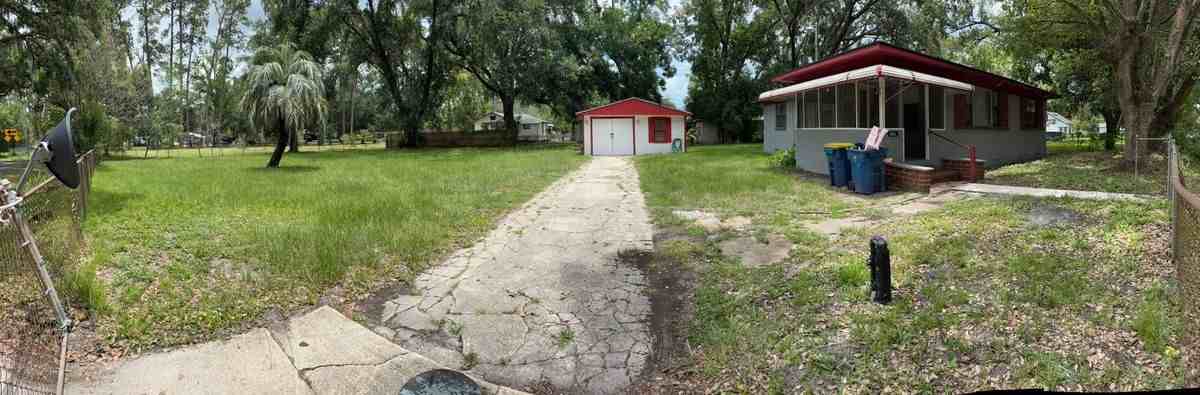 9525 Kentucky St - Photo 2 of 21