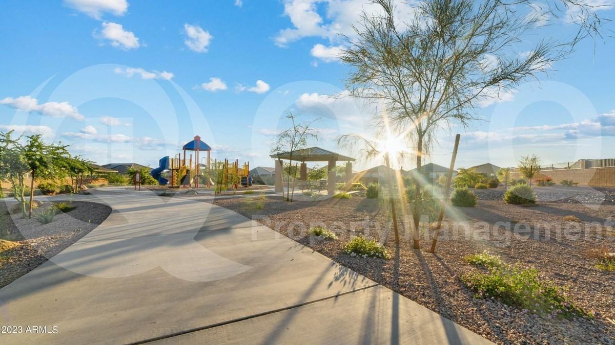 3564 N Mia Ln - Photo 5 of 39