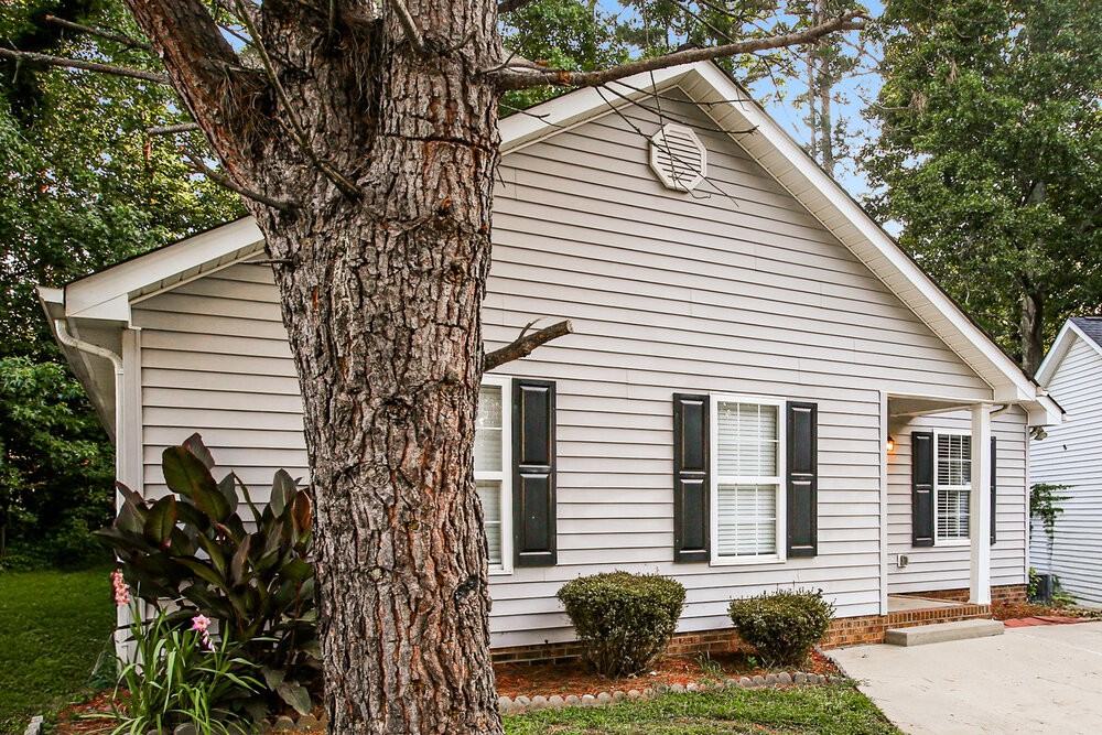 6337 Fresh Wind Ave - Photo 3 of 16