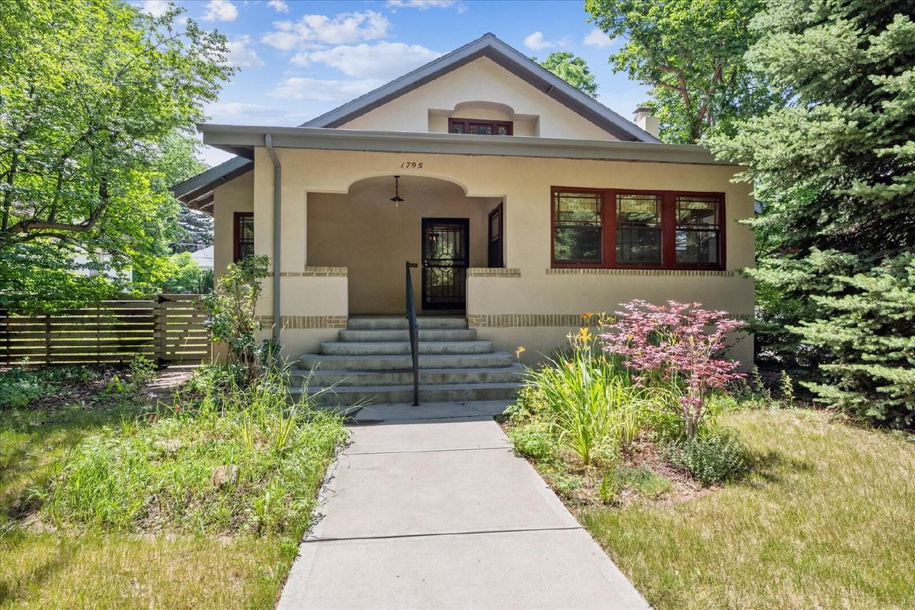 1795 Glencoe St - Photo 2 of 23