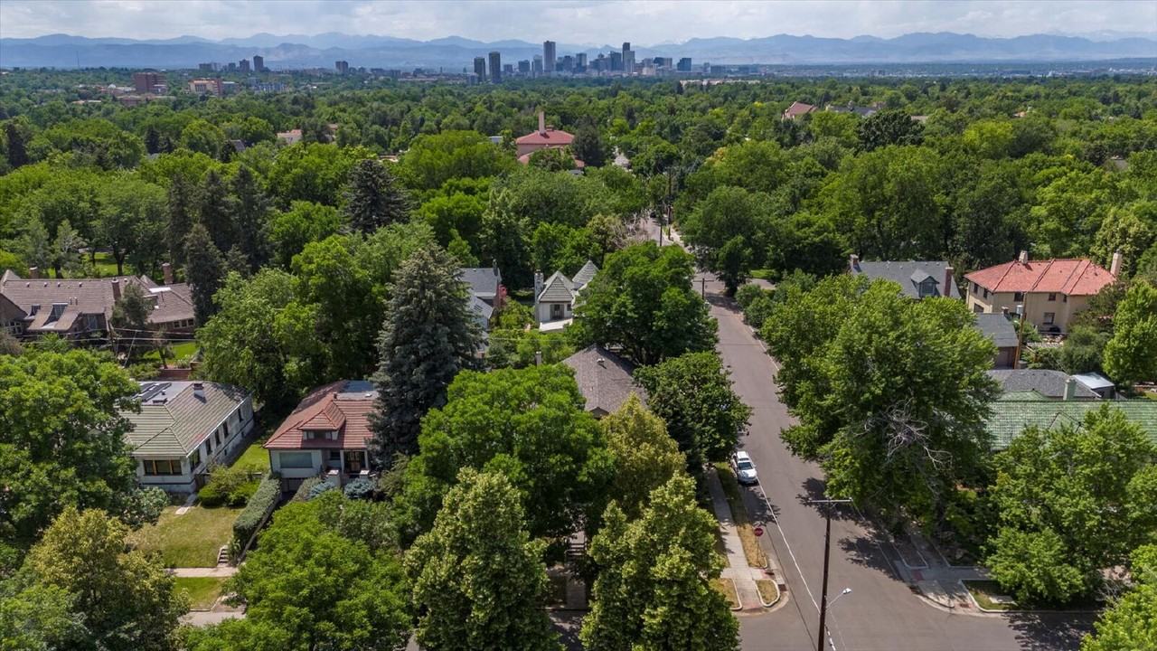 1795 Glencoe St - Photo 3 of 23