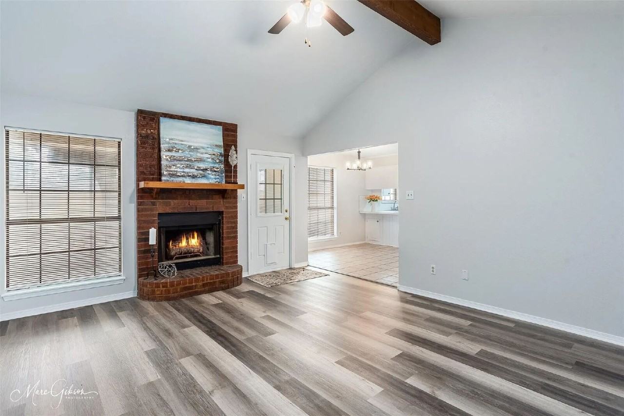 2211 General York Cir - Photo 7 of 20