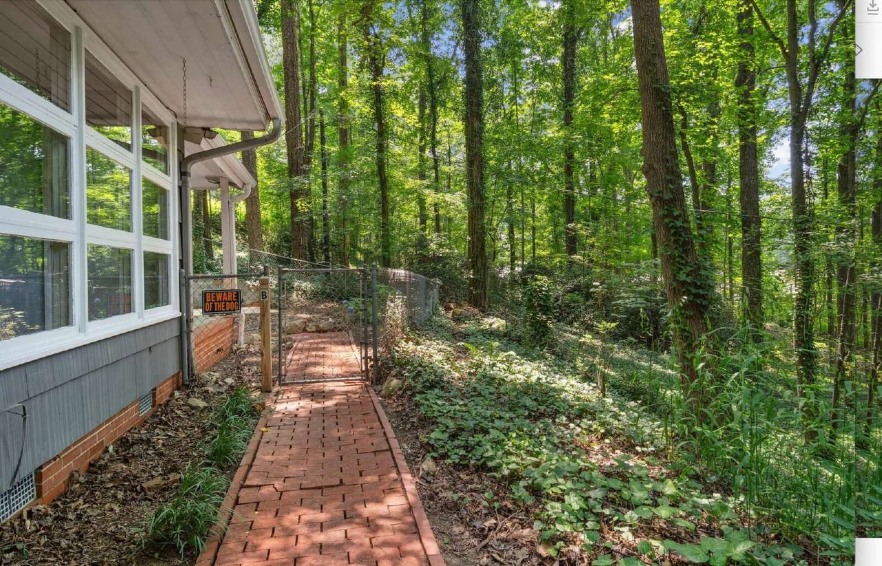 1207 Roosevelt Dr #B - Photo 2 of 21