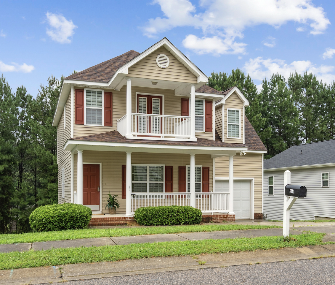 5841 Wynmore Rd - Photo 3 of 37