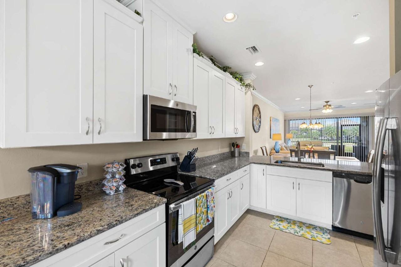 9441 Benvenuto Ct #102 - Photo 3 of 27