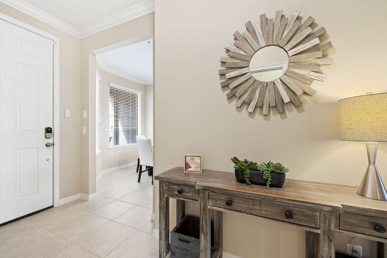 9441 Benvenuto Ct #102 - Photo 7 of 27