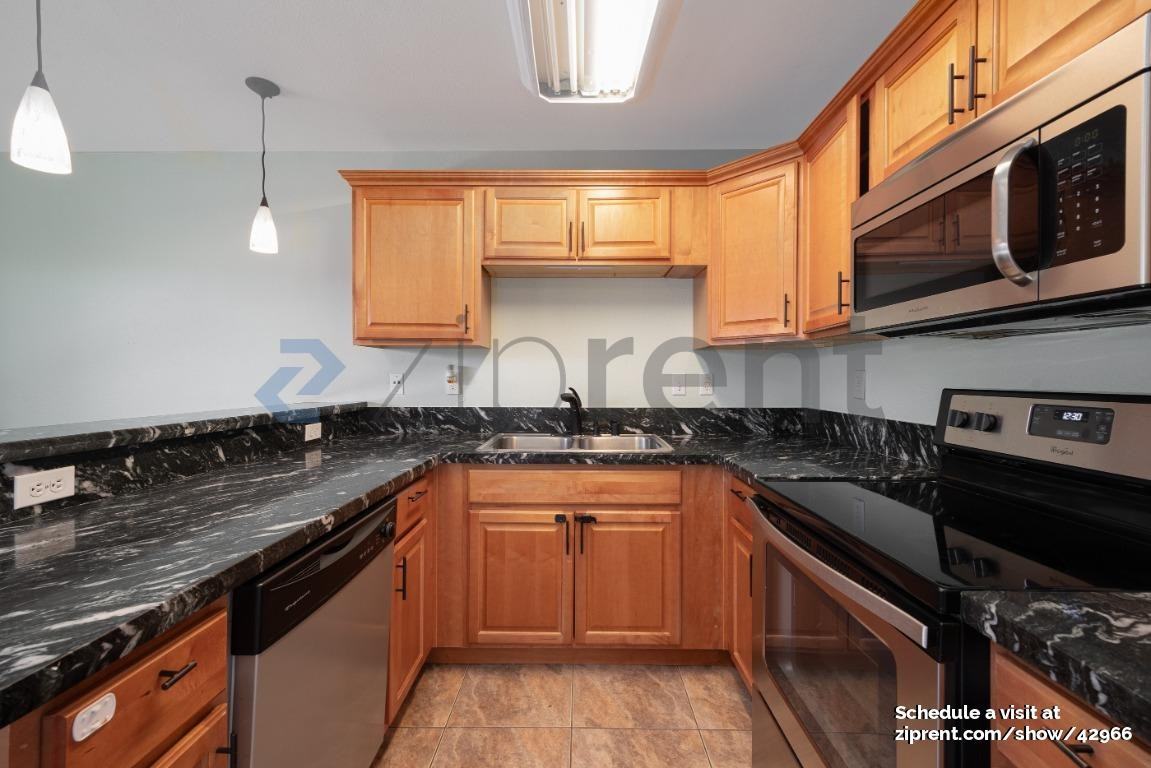 221 Westlake Dr #3 - Photo 6 of 18