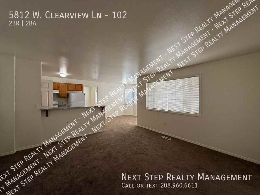 5812 W Clearview Ln #102 - Photo 2 of 16