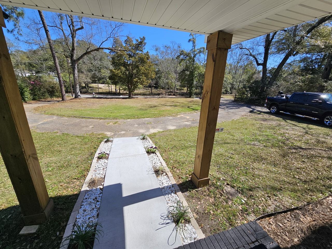 1210 Barcelona Dr #NA - Photo 2 of 22