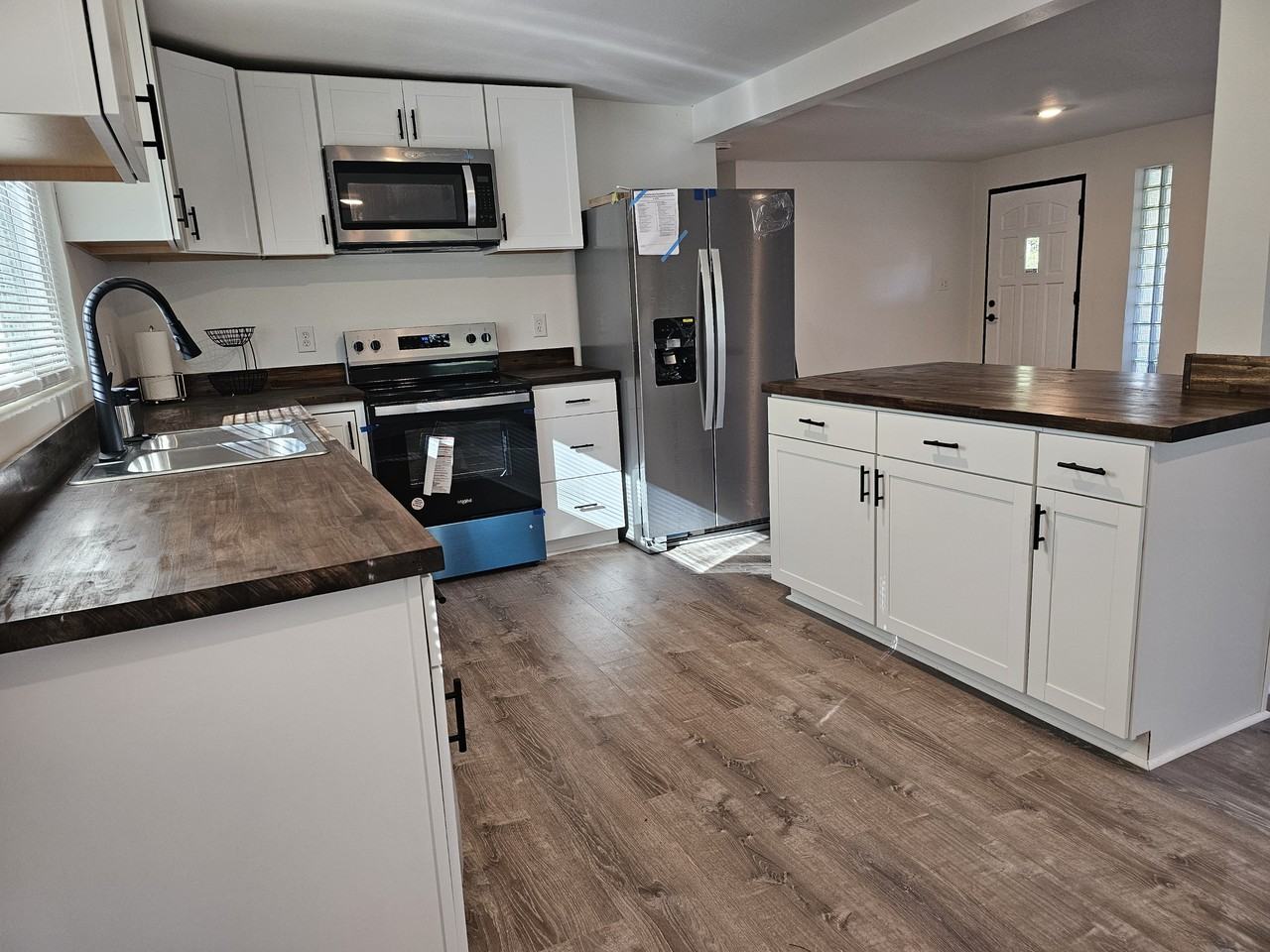 1210 Barcelona Dr #NA - Photo 3 of 22