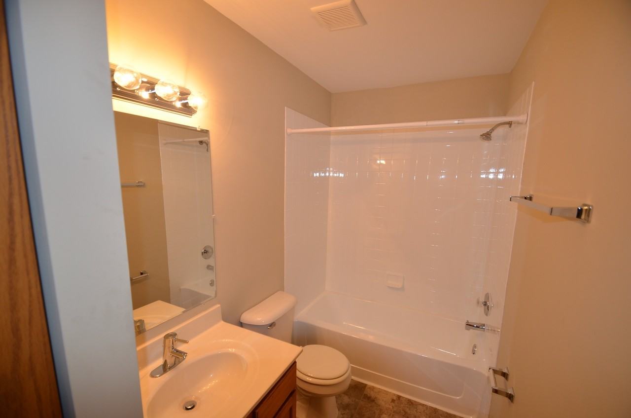 4650 Southhampton Dr - Photo 2 of 8