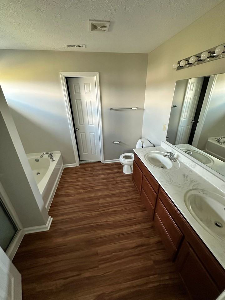 665 Wendover Ave #NA - Photo 4 of 10