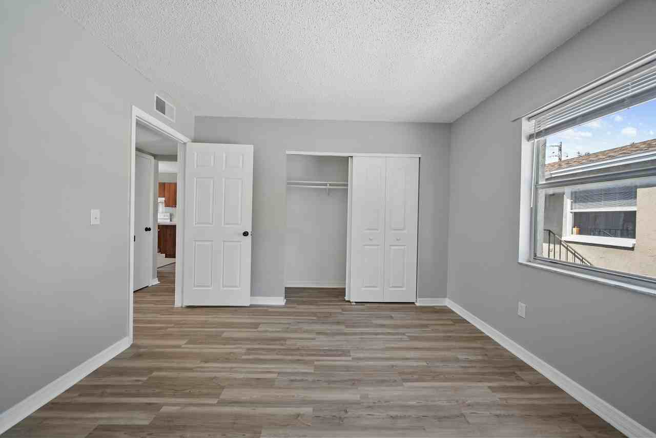 714 E Floribraska Ave #D - Photo 2 of 15