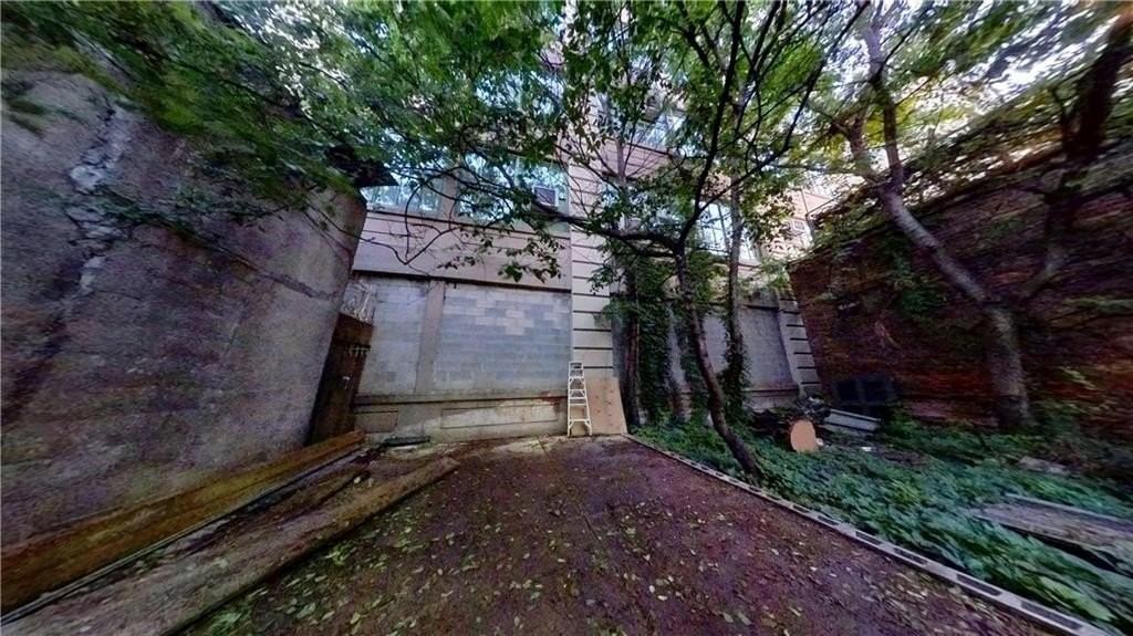 954 3rd Ave - Photo 6 of 8