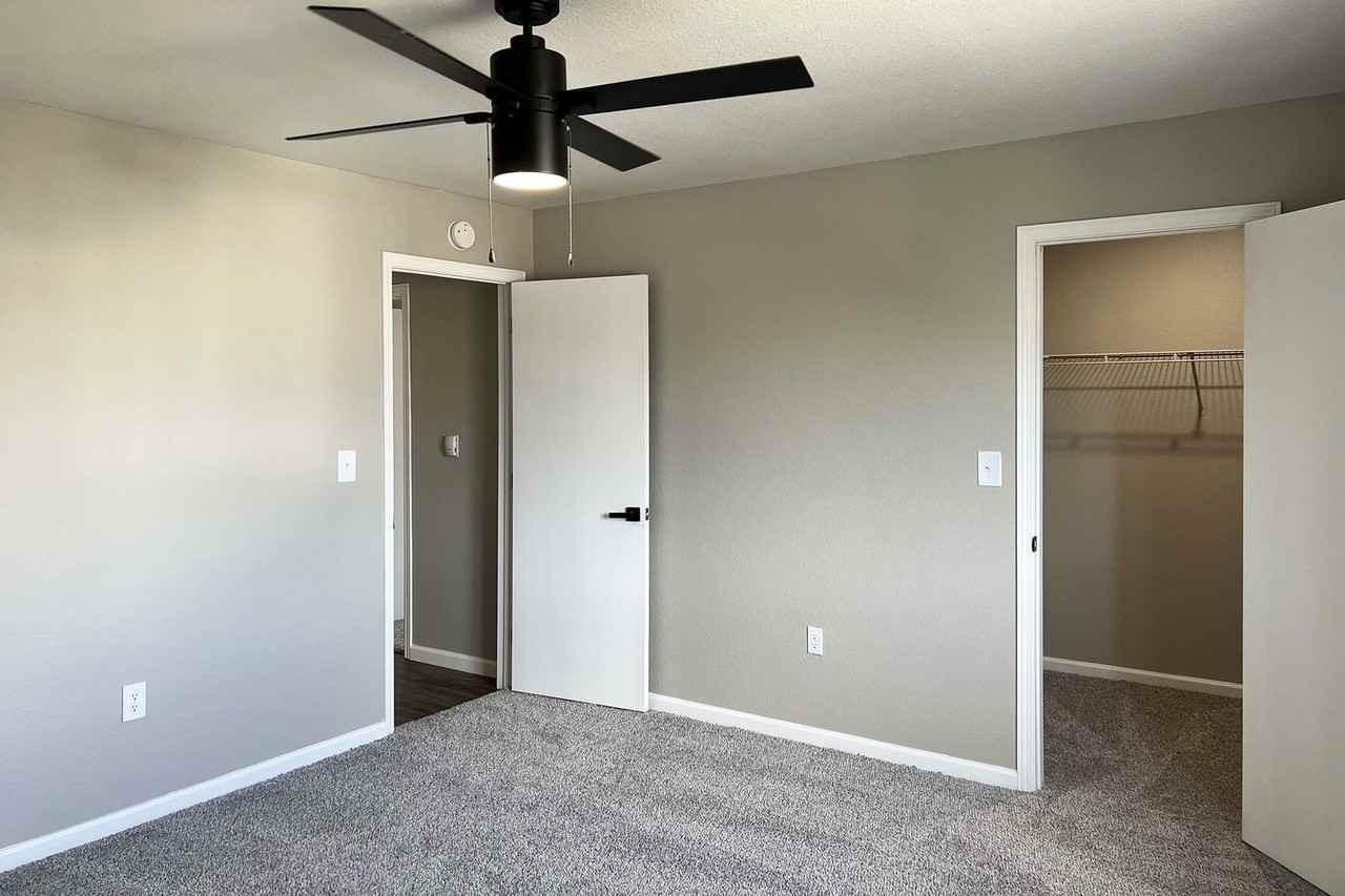 E Old Settlers Blvd - Photo 6 of 8