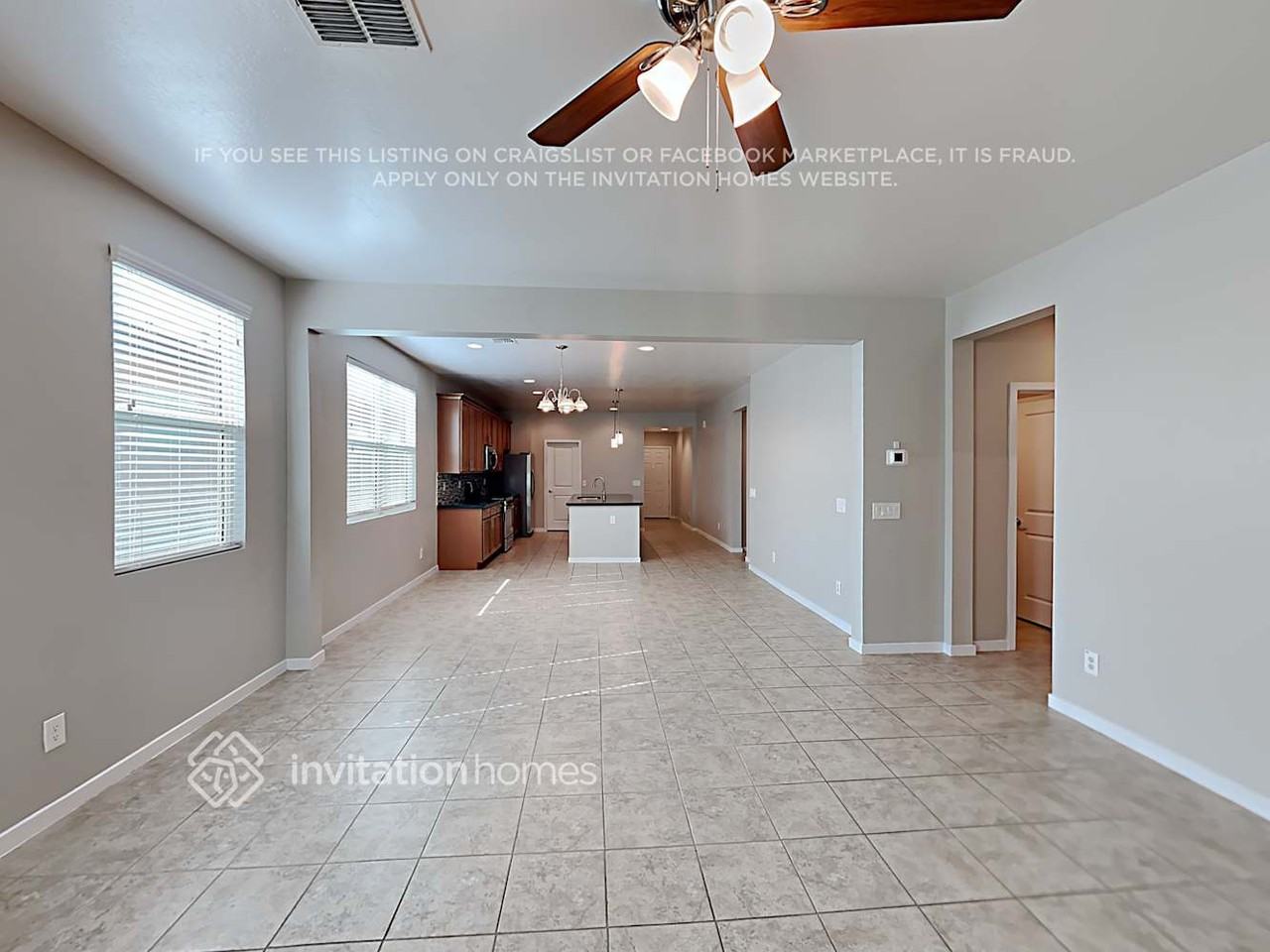 9821 W Southgate Ave - Photo 3 of 17