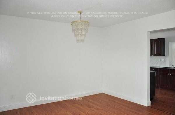 4655 Nw 41st Pl - Photo 3 of 10