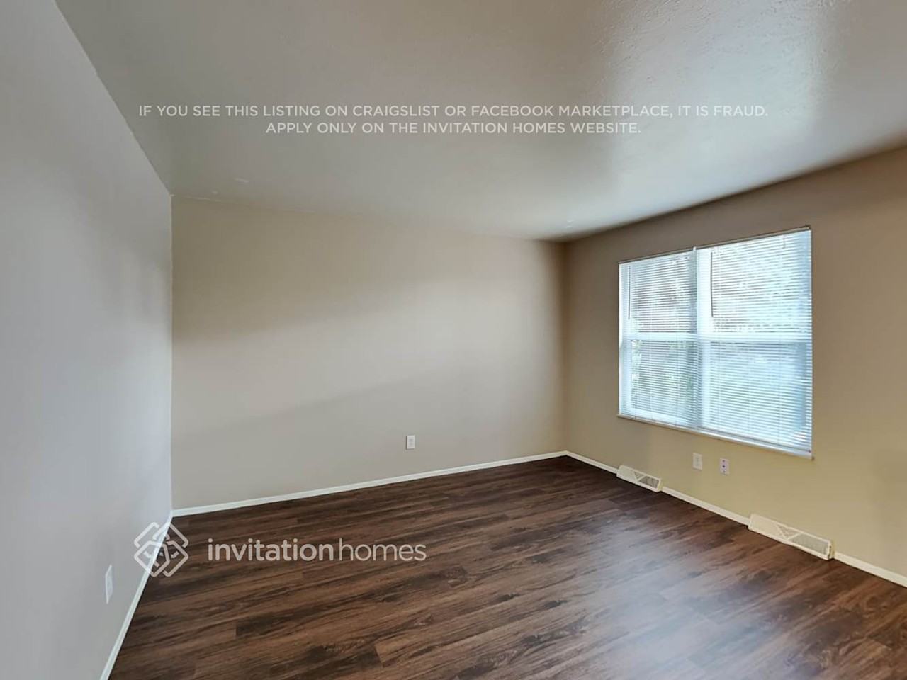 14995 E Stanford Dr - Photo 6 of 19