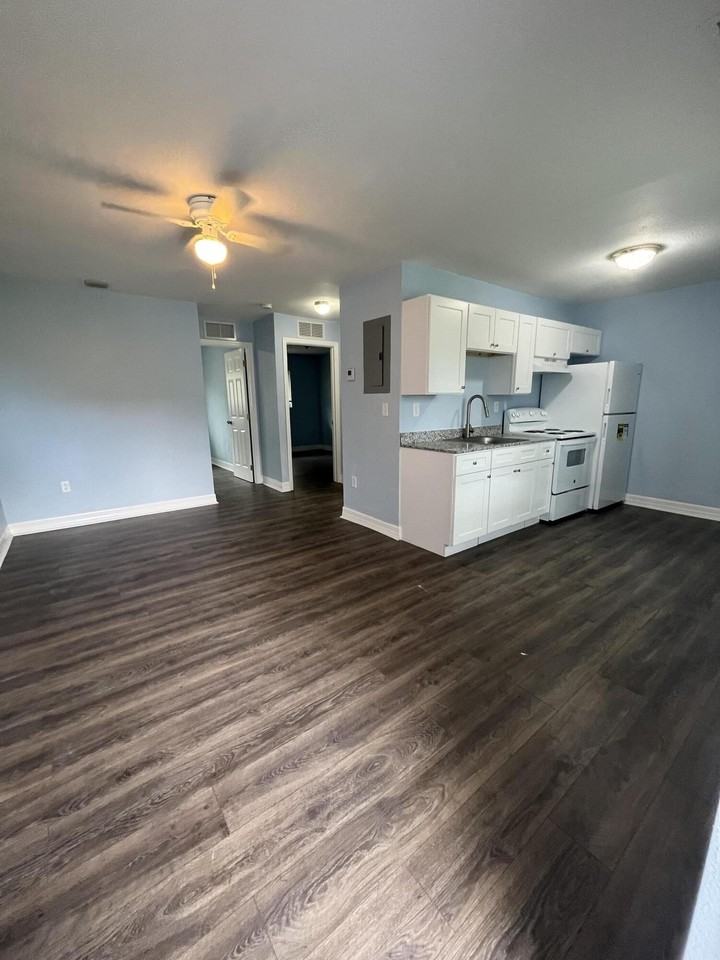 1109 Nw 6th Ave #2 - Photo 4 of 9